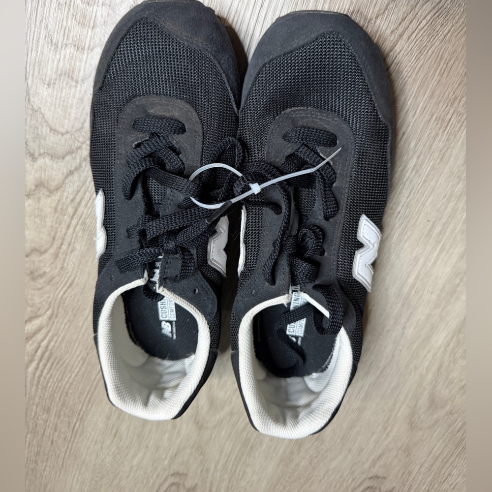 New Balance Black and White Athletic Shoes